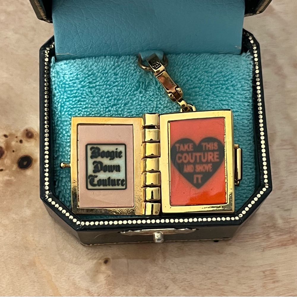 NWT Juicy Couture Look Book Charm - Picture 11 of 13